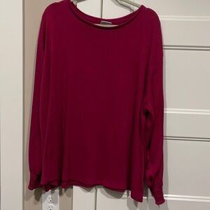 Ava+viv cranberry red long sleeve top w/elastic wrists 2X Like New. Worn once.
